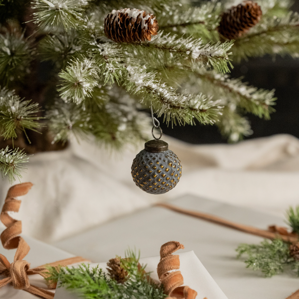 GOLD & GREY KUGEL ORNAMENT