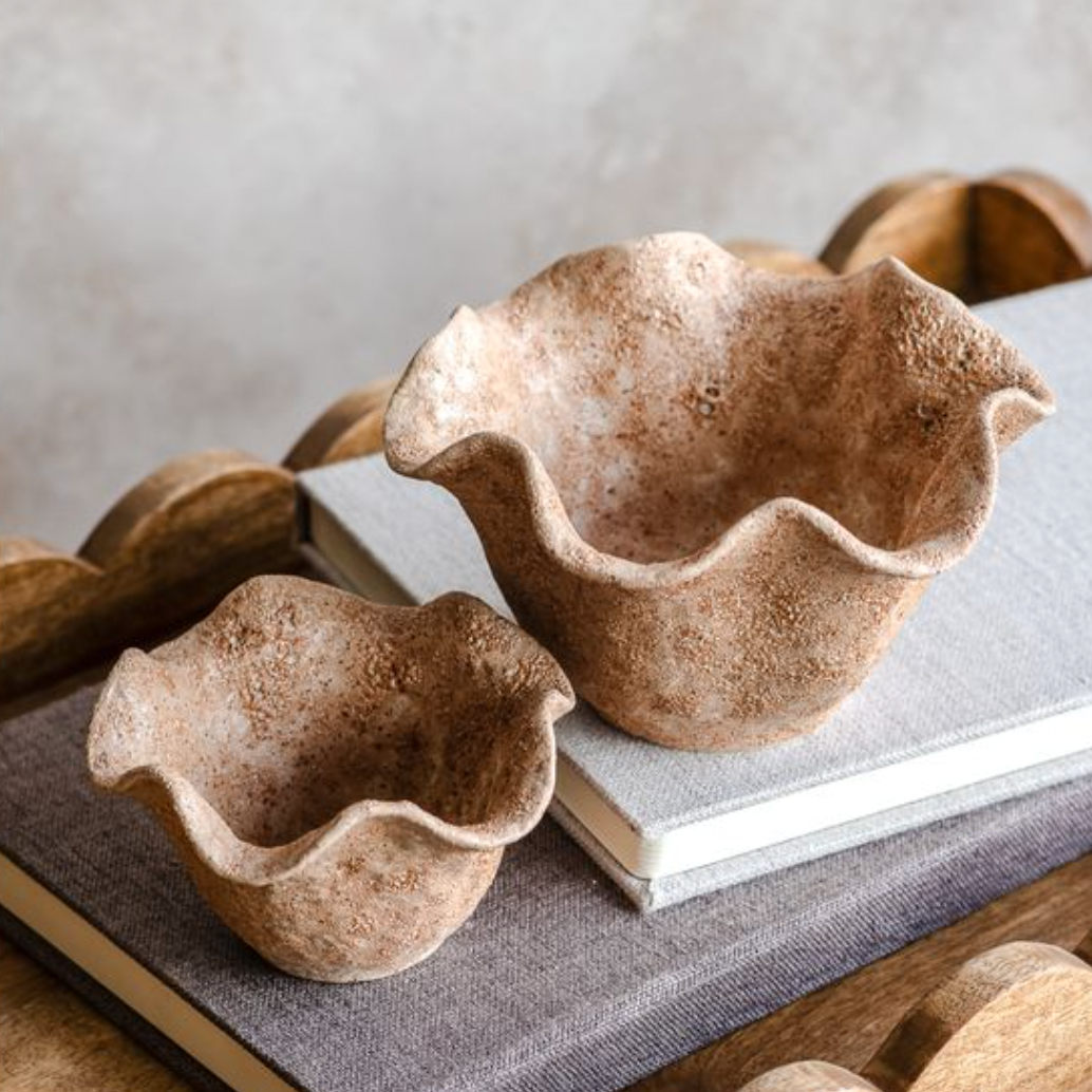 SCALLOP TOP TERRA COTTA PLANTERS