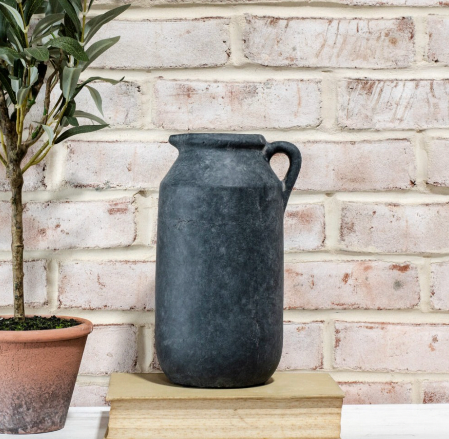 9.8" CHARCOAL HANDLE VASE