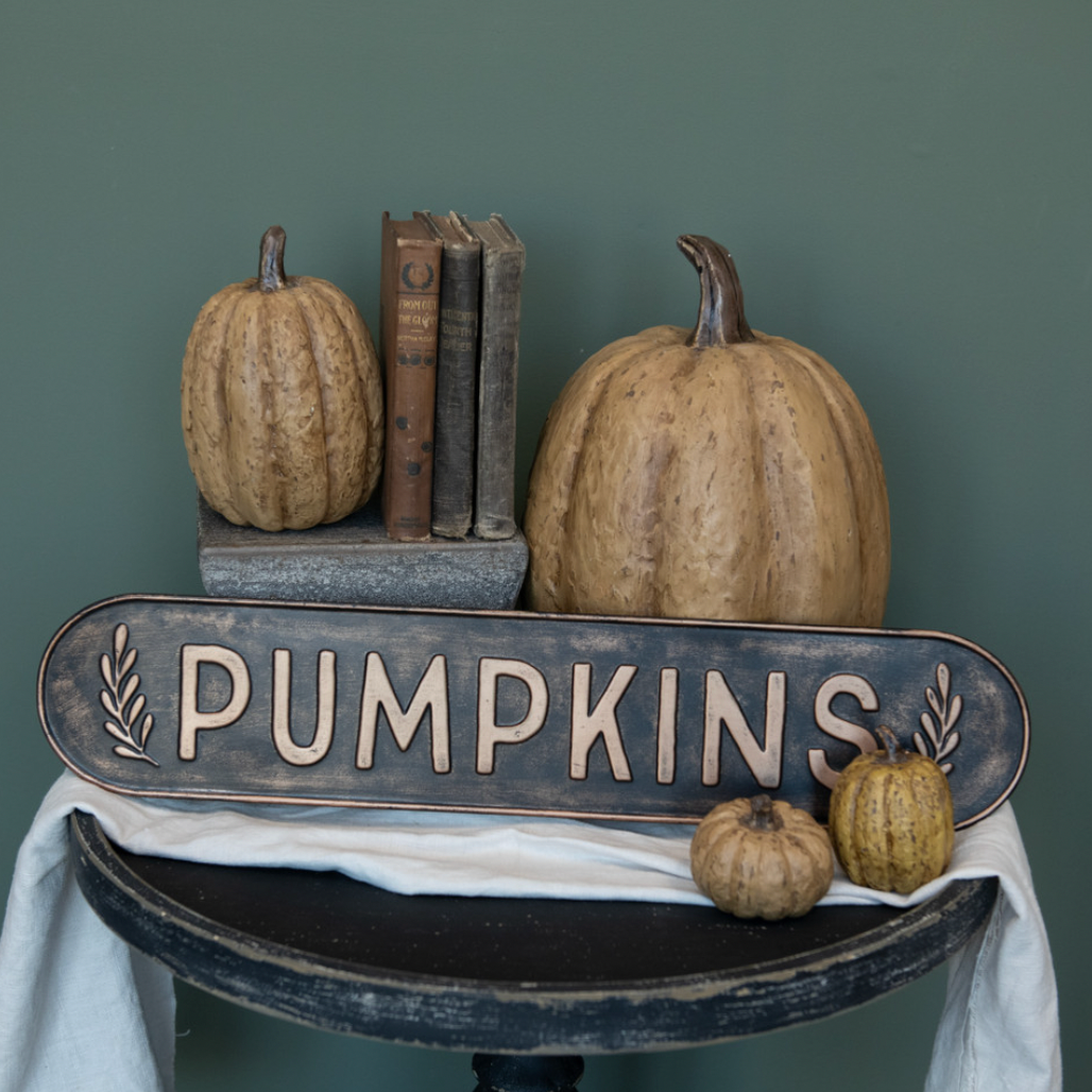 24" METAL PUMPKINS SIGN