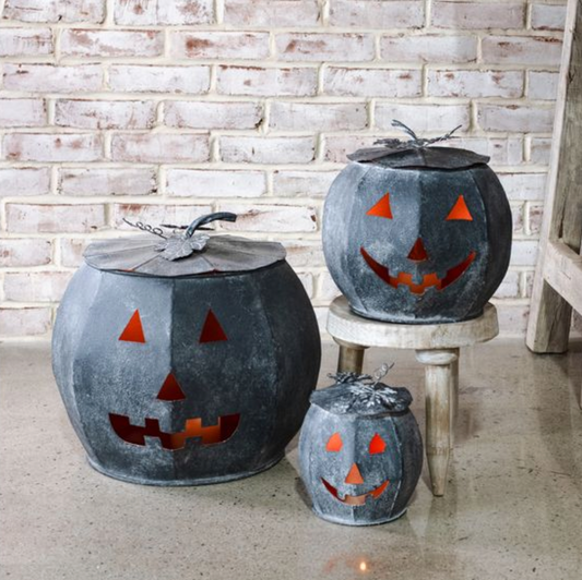 BLACK TIN PUMPKINS
