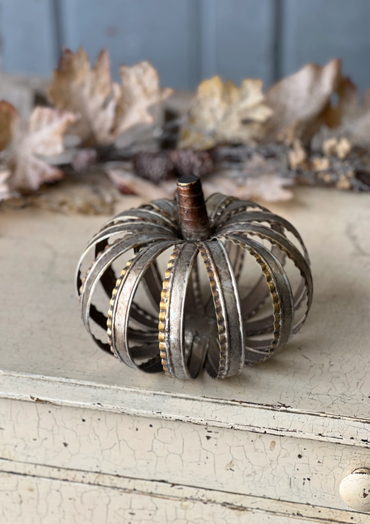 Thatcher Pumpkin | 6"