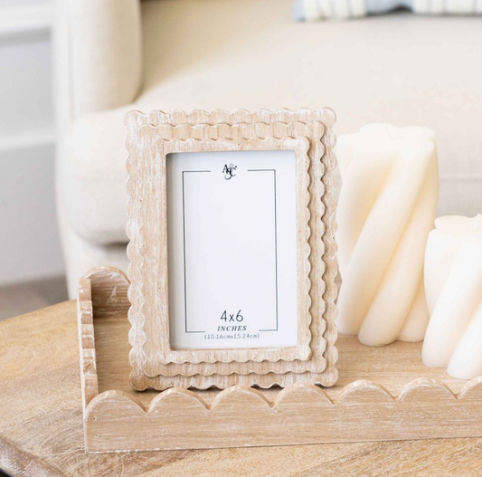 Wood Scallop Photo Frame (4x6) Home Decor