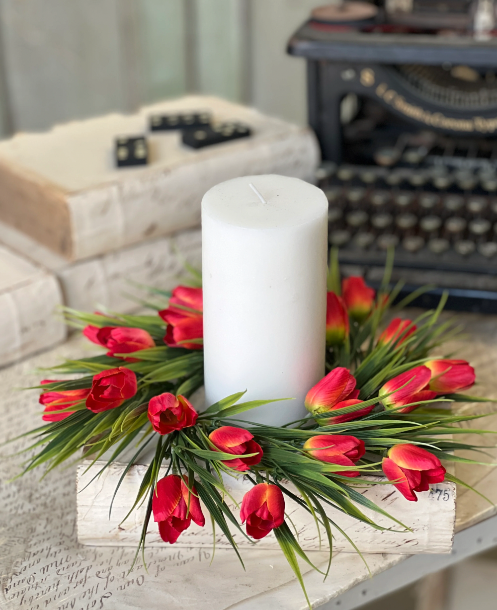 Teeny Tiny Tulip Candle Ring | 10" | Red