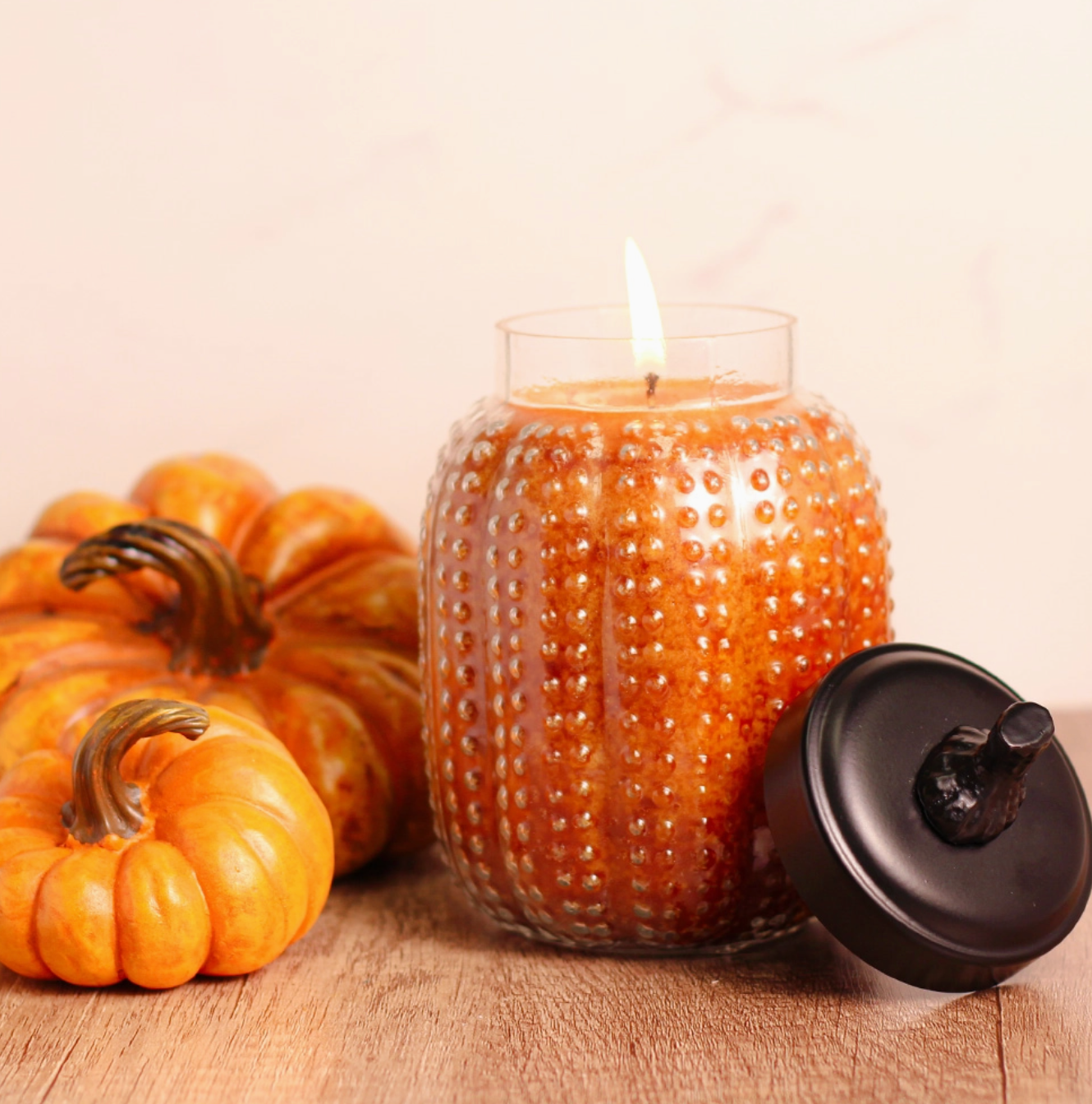 Autumn Orchards – 26oz Pumpkin Fall Scented Candle Gift