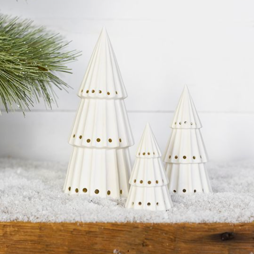 LIGHT UP CHRISTMAS TREE