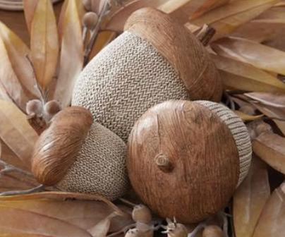 Resin Faux Woven & Woodgrain Acorn