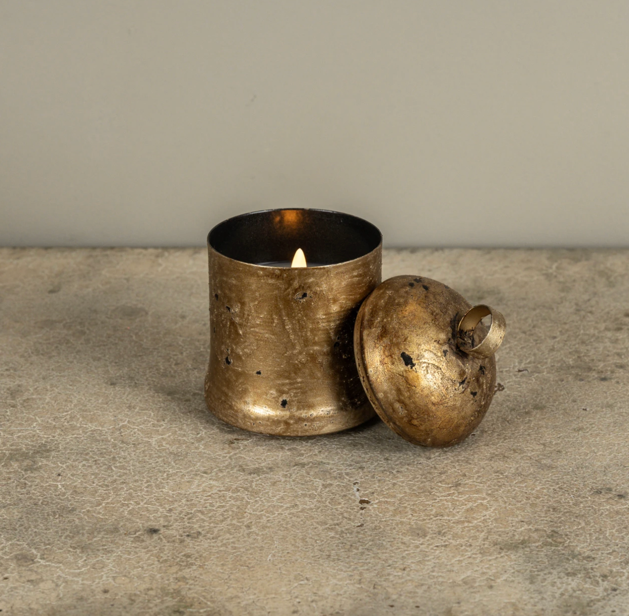5.5" GOLD SLEIGH BELL 3D FLAME CANDLE