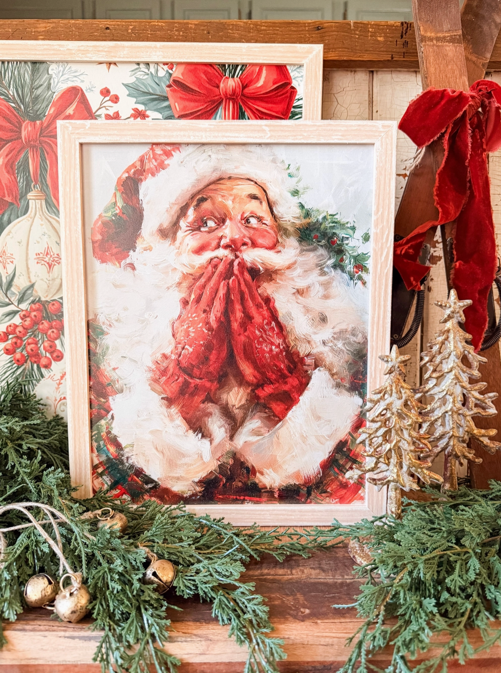 Red Glove Cheerful Santa Wood Sign